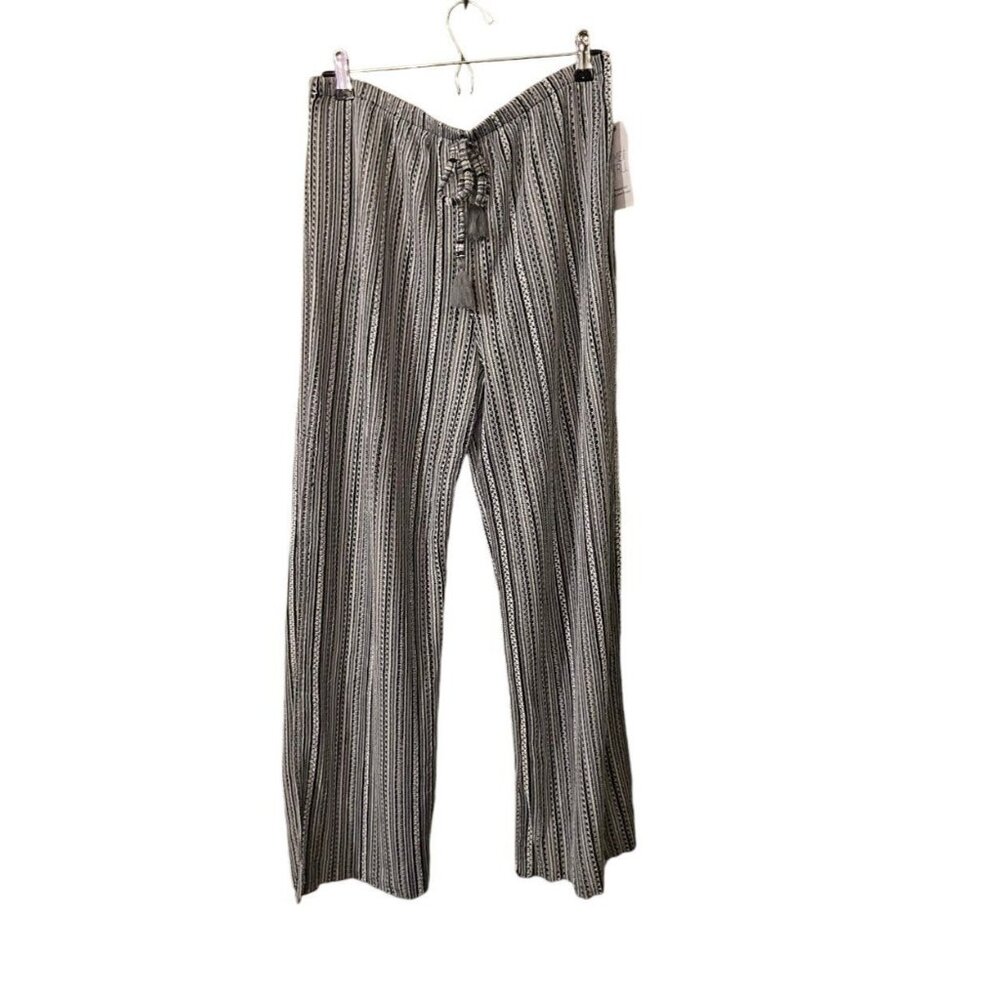 Time And Tru Coverβ up Pants